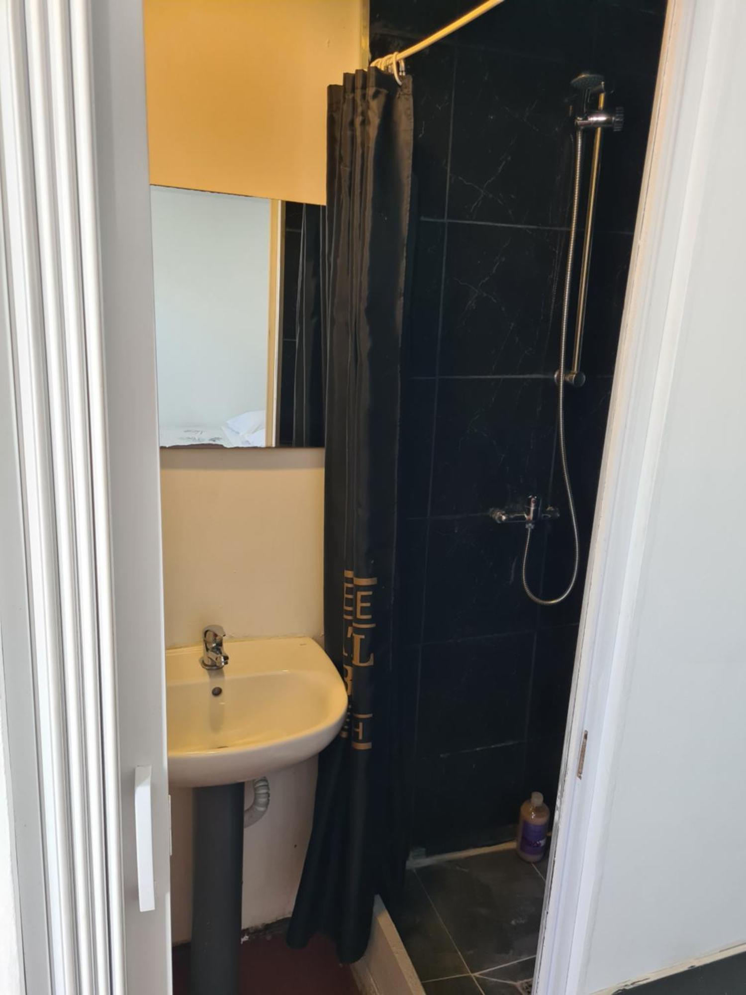 Hostel Casa Vale Ecotainer Lizbona Zewnętrze zdjęcie