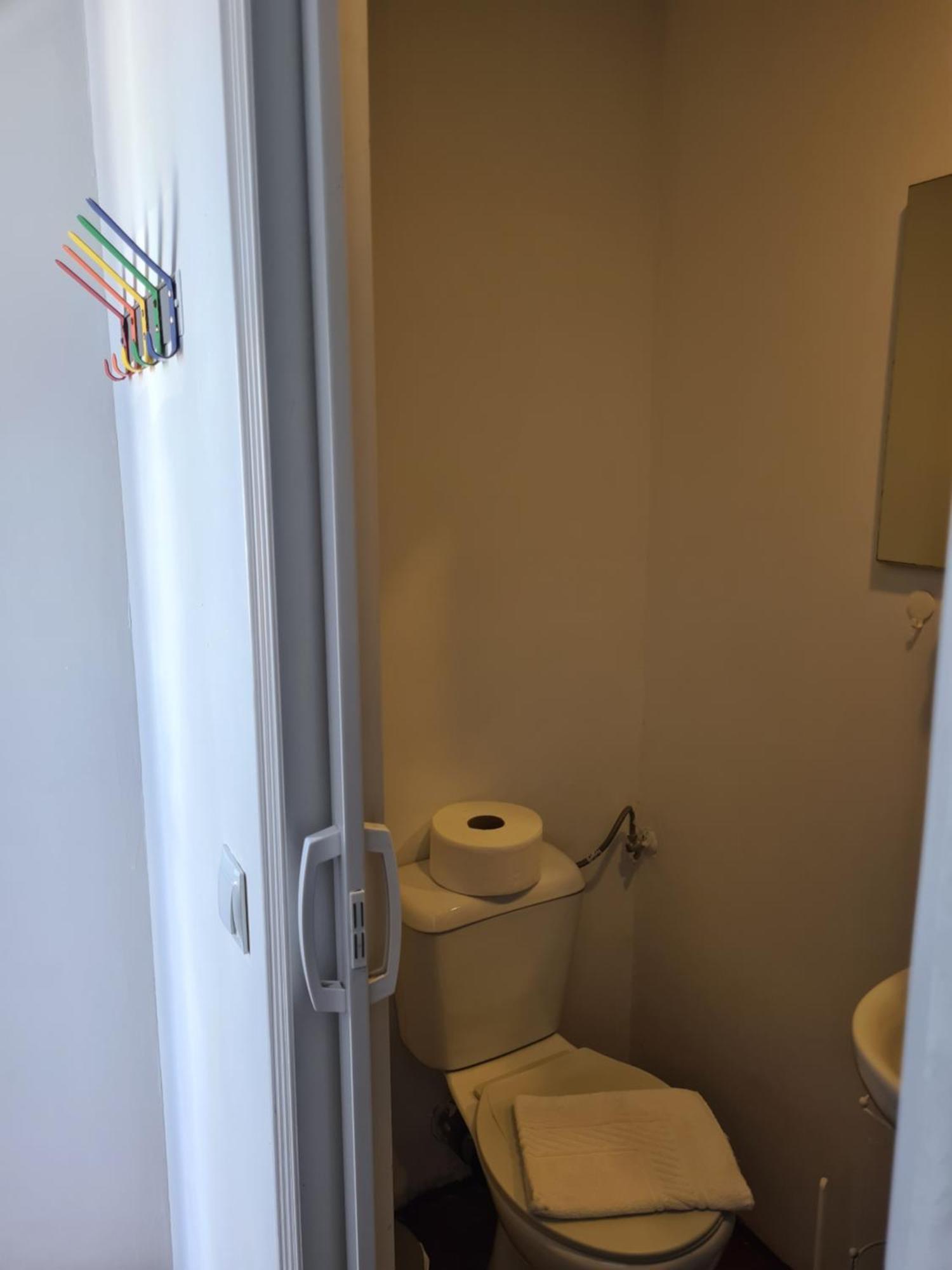Hostel Casa Vale Ecotainer Lizbona Zewnętrze zdjęcie