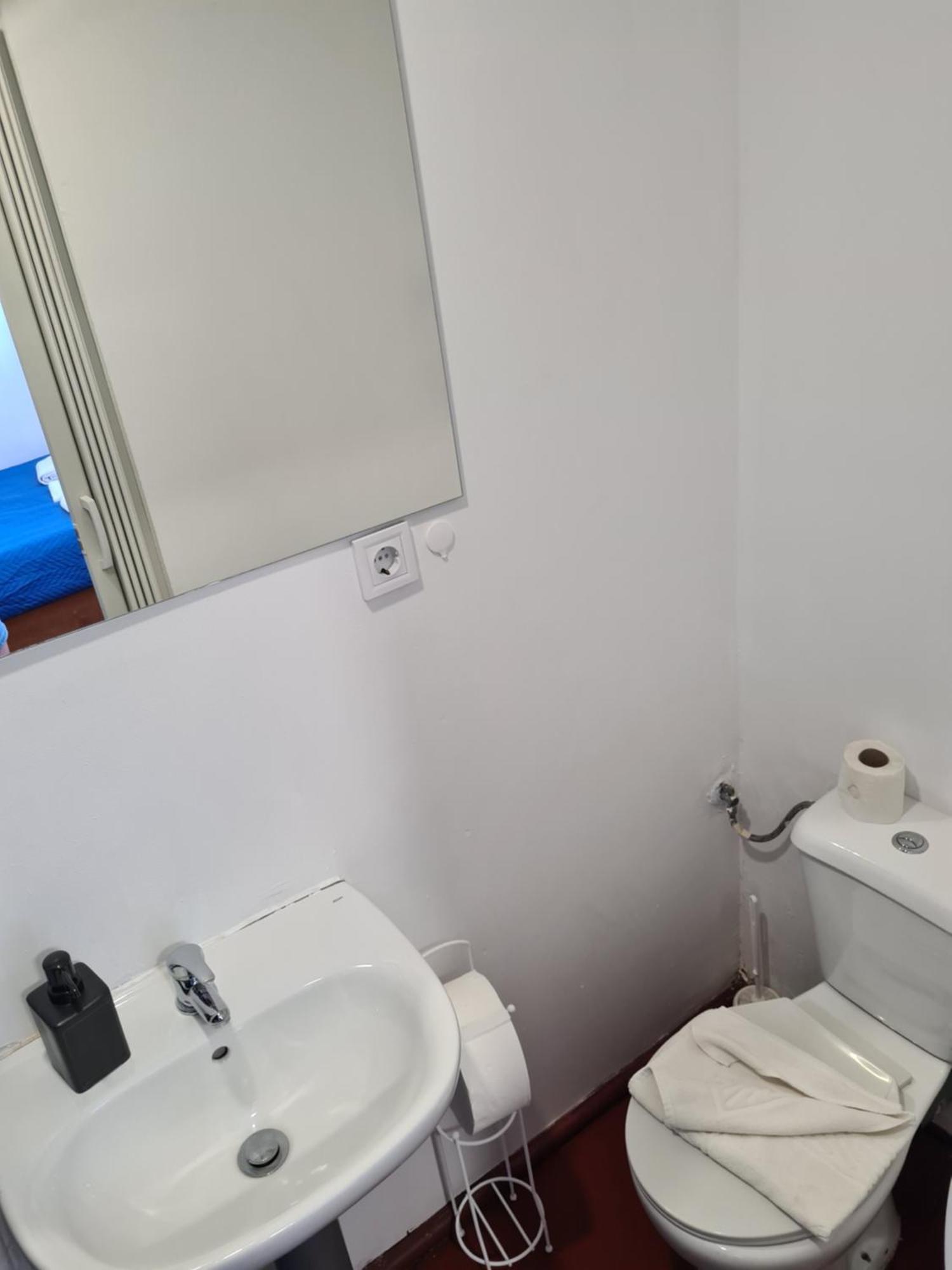 Hostel Casa Vale Ecotainer Lizbona Zewnętrze zdjęcie
